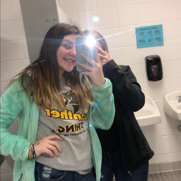 Meet your Posher, Brianna - Picture 1 of 1